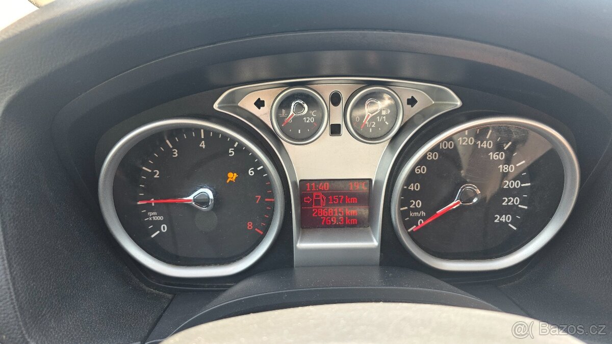 Ford focus MK2 1.6 - 8
