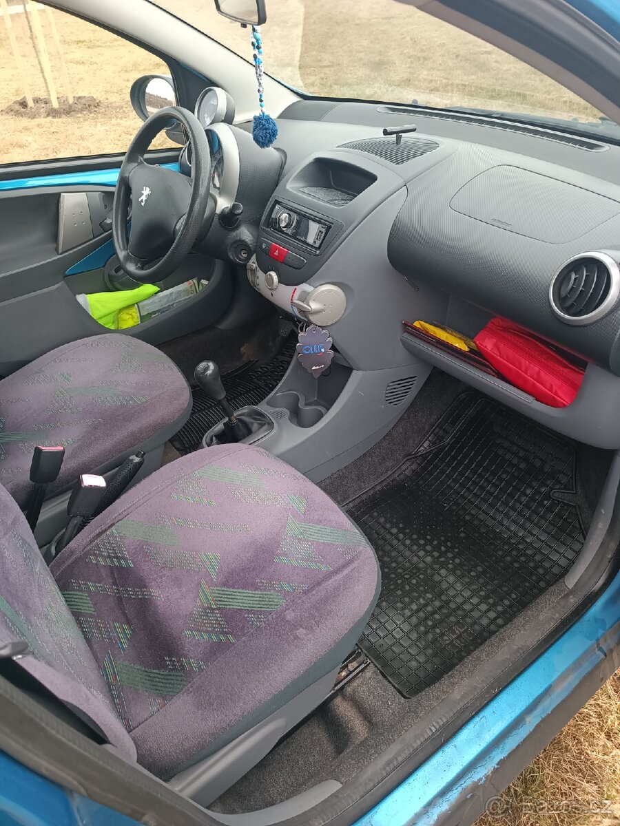 Peugeot 107 - 8