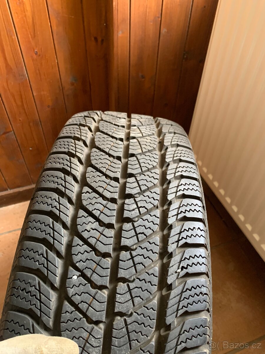 Originál alu na Multivan T6 včetně zimních pneu - 8