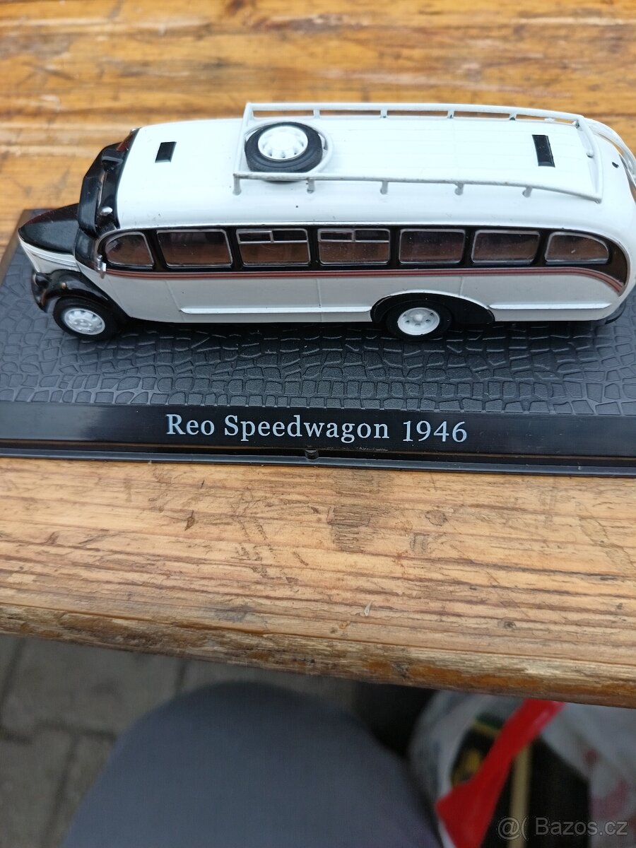 Model autobusu Reo speedwagon 1946 - 8