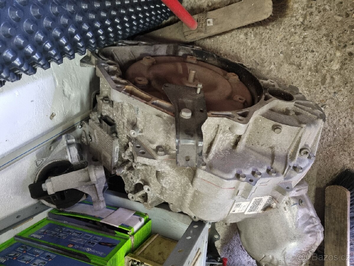 Díly z motoru 2.2 HDI (4HL, 4HT) - 8