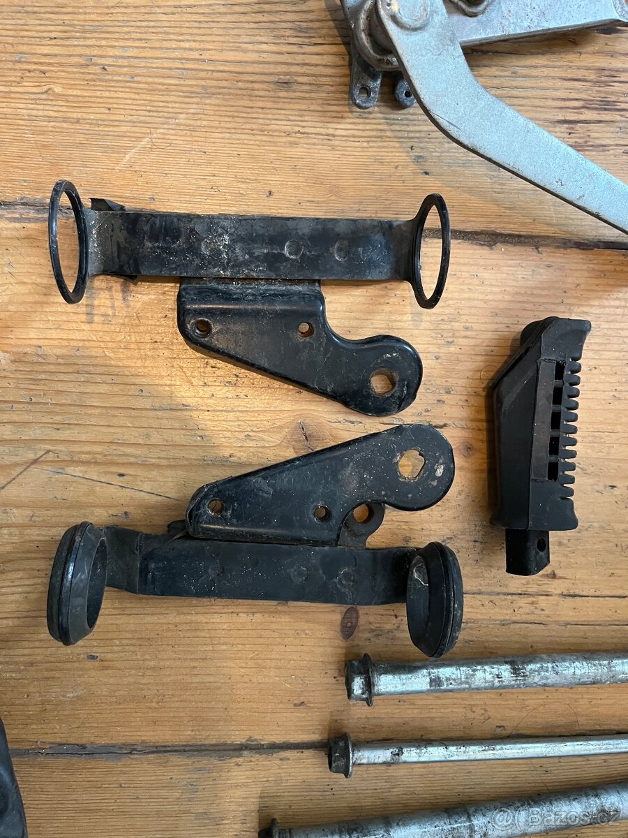 Suzuki GS 500 díly - 8