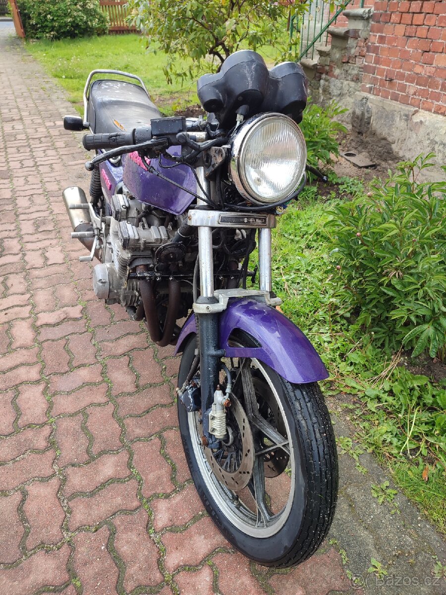 Suzuki GSX 750 E from 1979 Youngtimer - 8