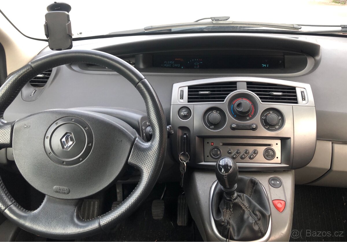 Renault Mégane grand scenic - 8