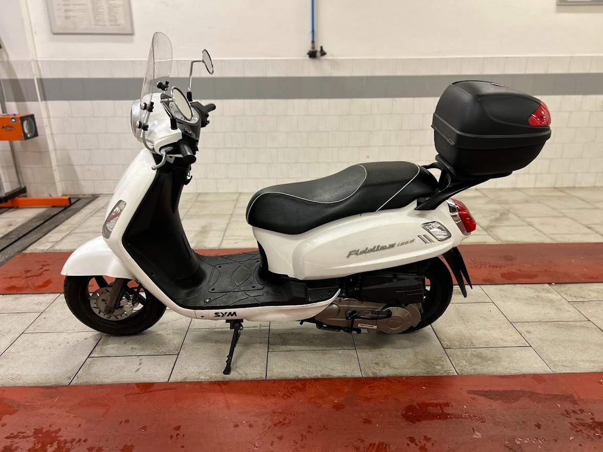 Sym Fiddle II ve výborném stavu - 8