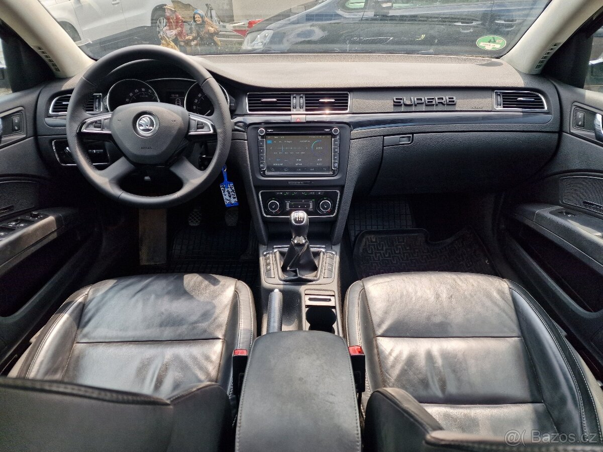 Škoda Superb 2,0TDI 125KW ELEGANCE PANORAMA - 8