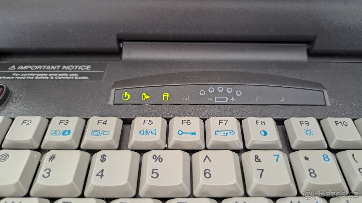 Historický notebook Compaq Armada 1120 - Pentium 100MHz - 8