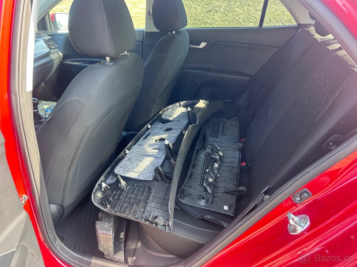 KIA Rio 1.2 benzín 2017 47609km - 8