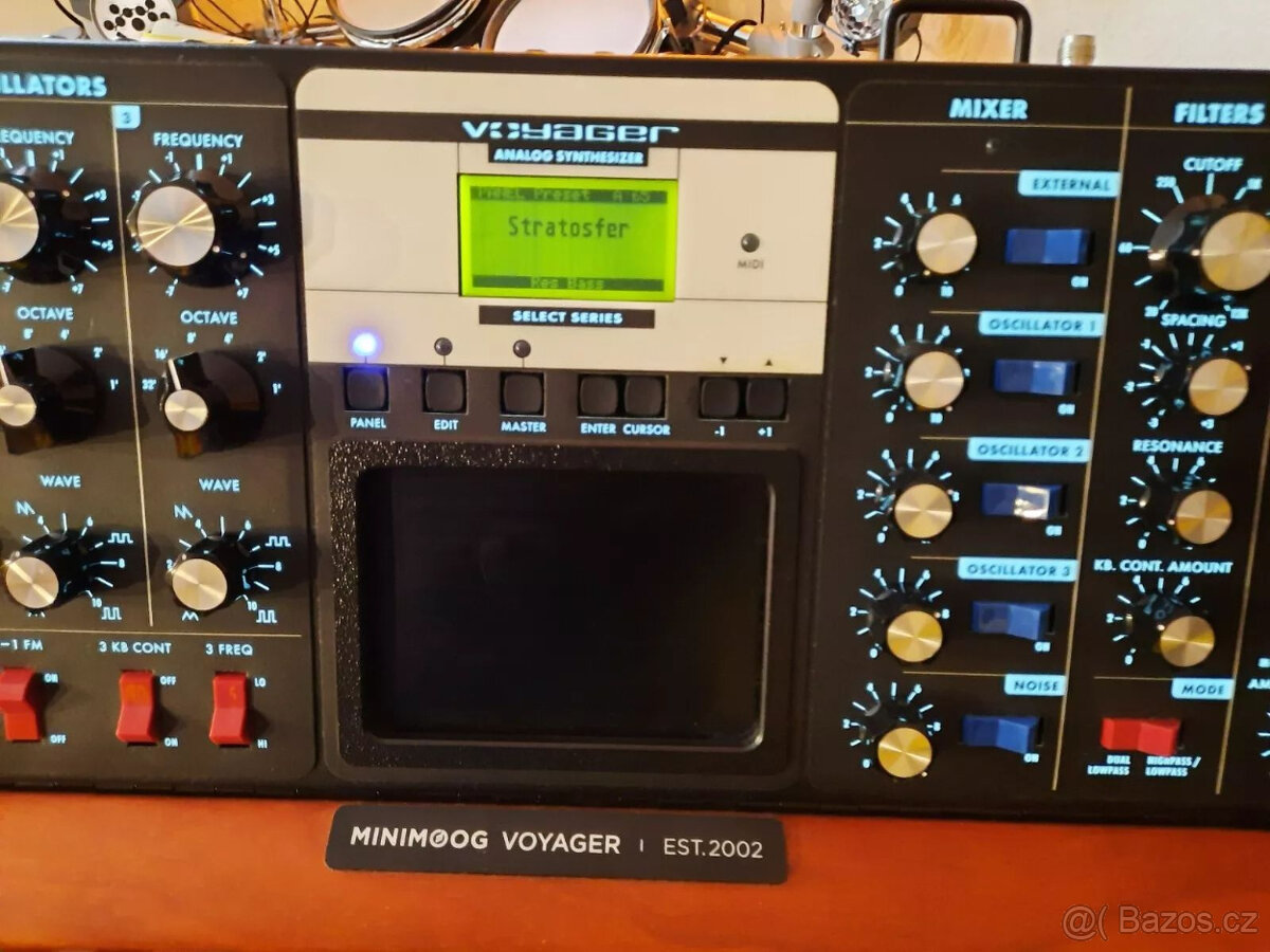 Minimoog Voyager Lunar Cherry, použité, dobrý stav - 8
