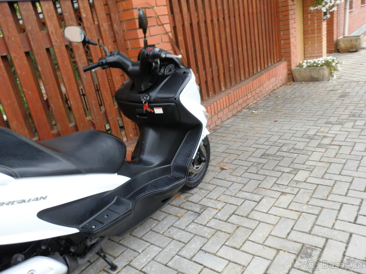 Suzuki Burgman 125 (2018) - 8