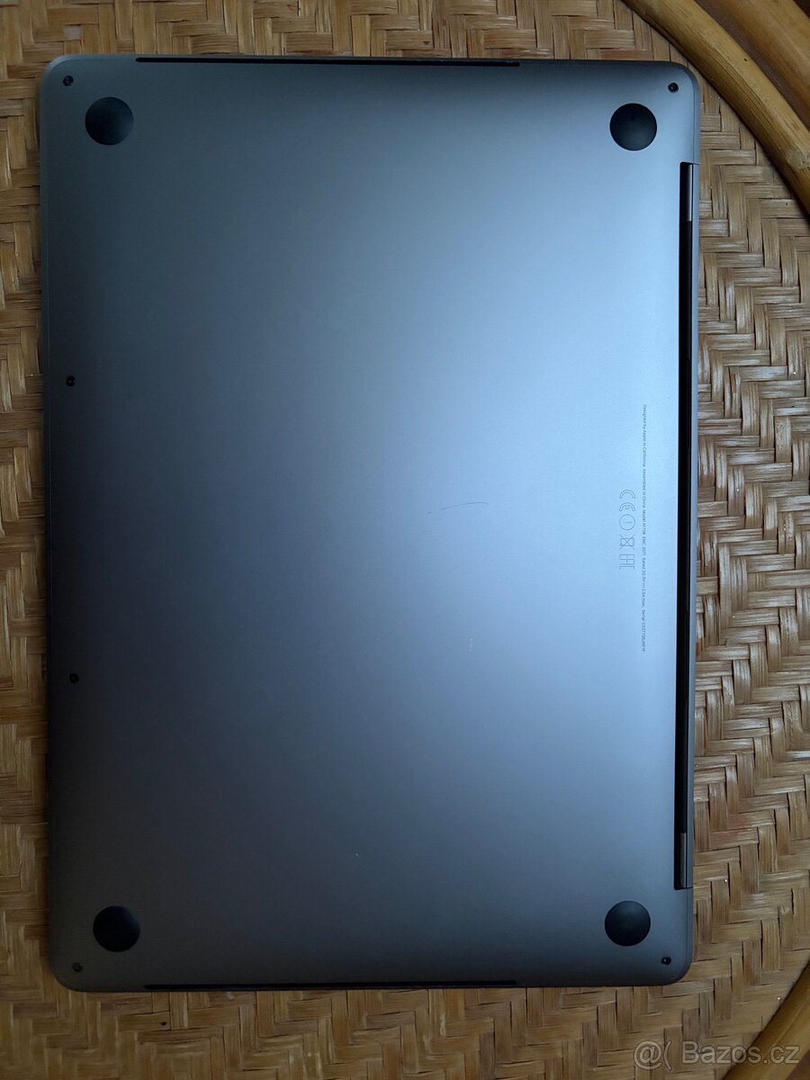 MacBook Pro 13” (2016) – 8GB RAM / 512GB SSD - 8