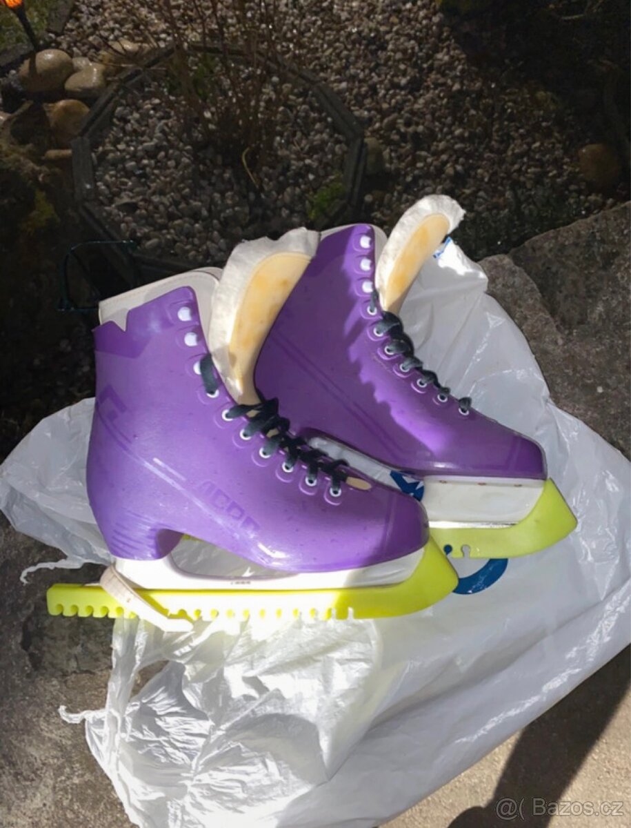 Dámské lední brusle - 8