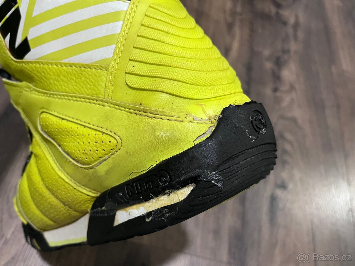 Snowboard Nitro + vázání Flow / boty zdarma - 8