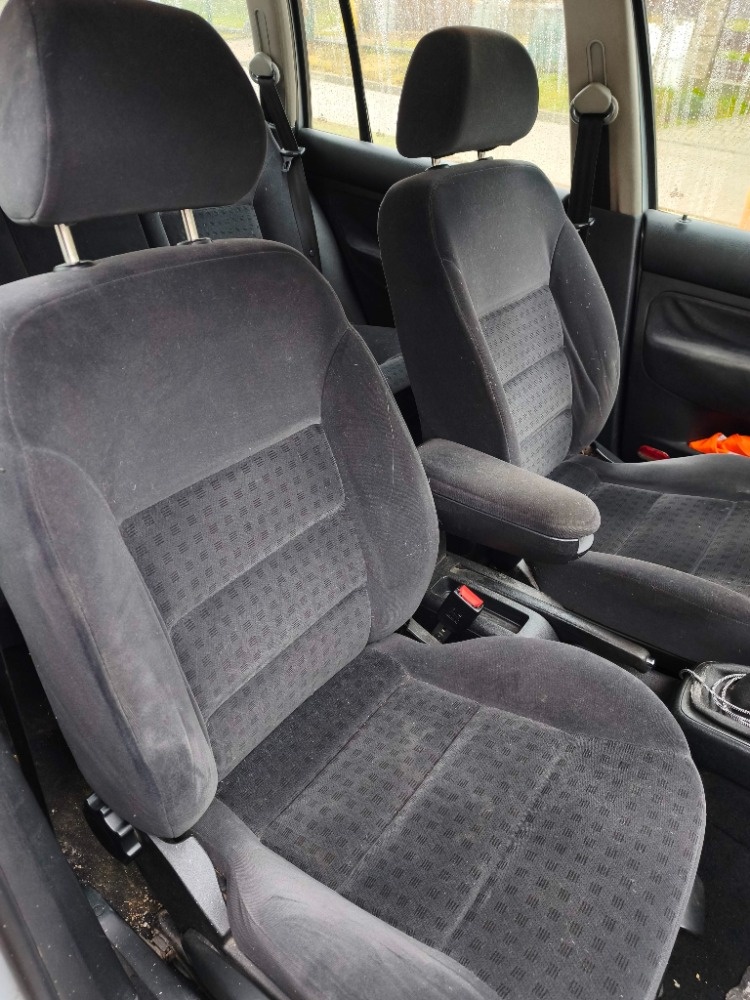 WV Golf 4 variant, kombi 1.9 TDI 66kw - 8