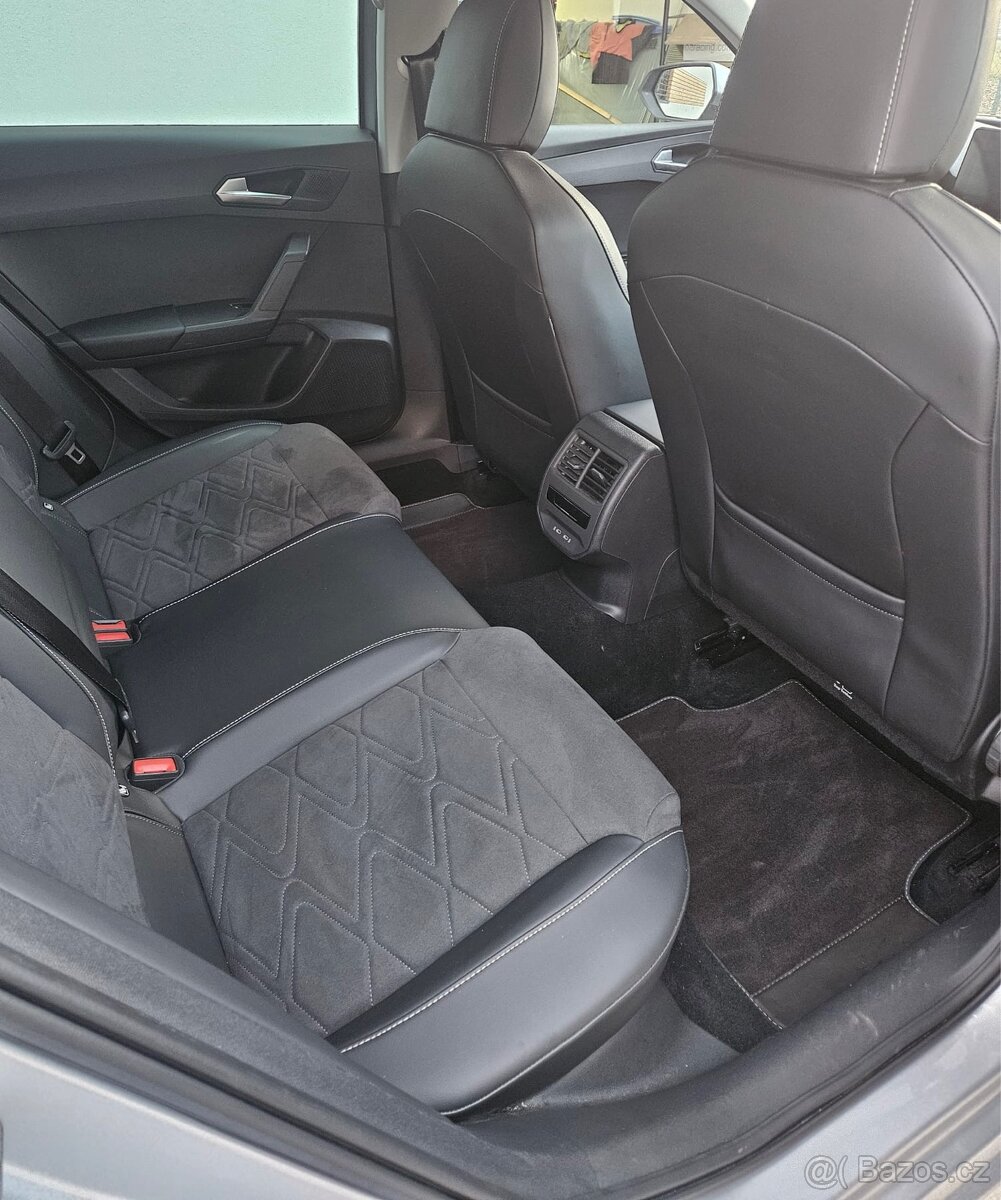 Seat Leon 2.0 TDI Excellence 2022 LED kam virtual servis - 8