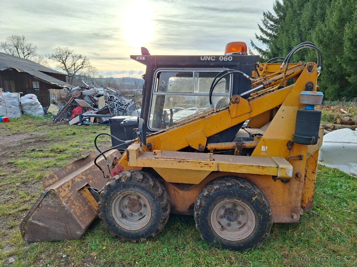 UNC 060 - 8