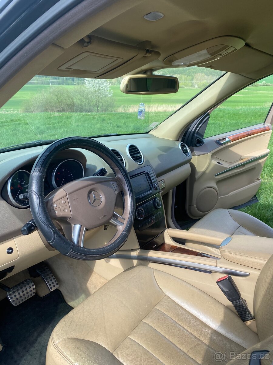 Mercedes-Benz ML 320 CDI - 8