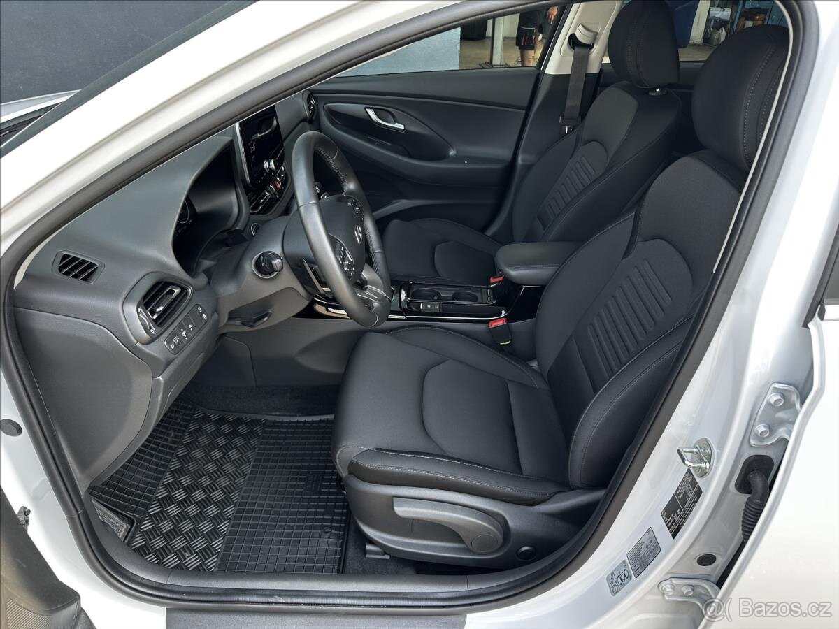 Hyundai i30 1,5 Style,DCT, záruka 12/2029 (2024) - 8