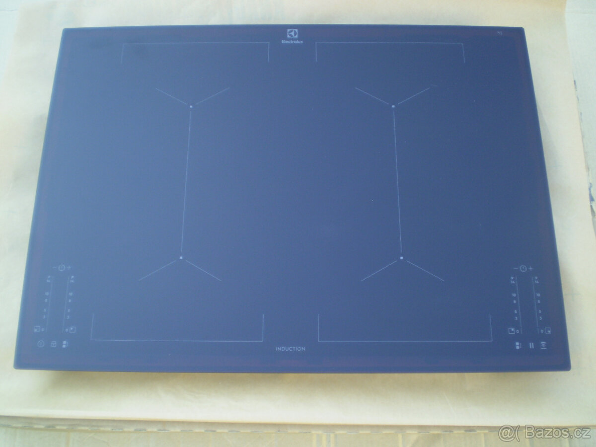 Indukční varná deska Electrolux EIV744 - 8