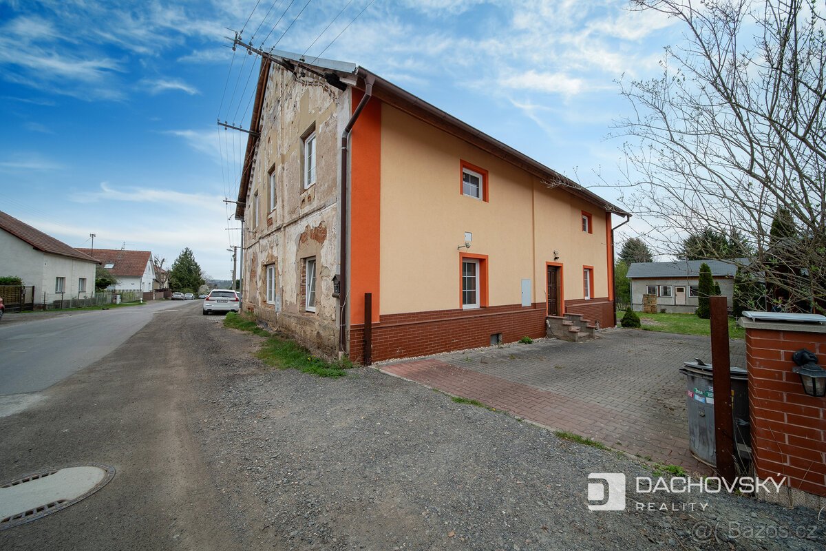 Prodej rodinného domu 250 m², pozemek 1424 m², Lukavice - 8