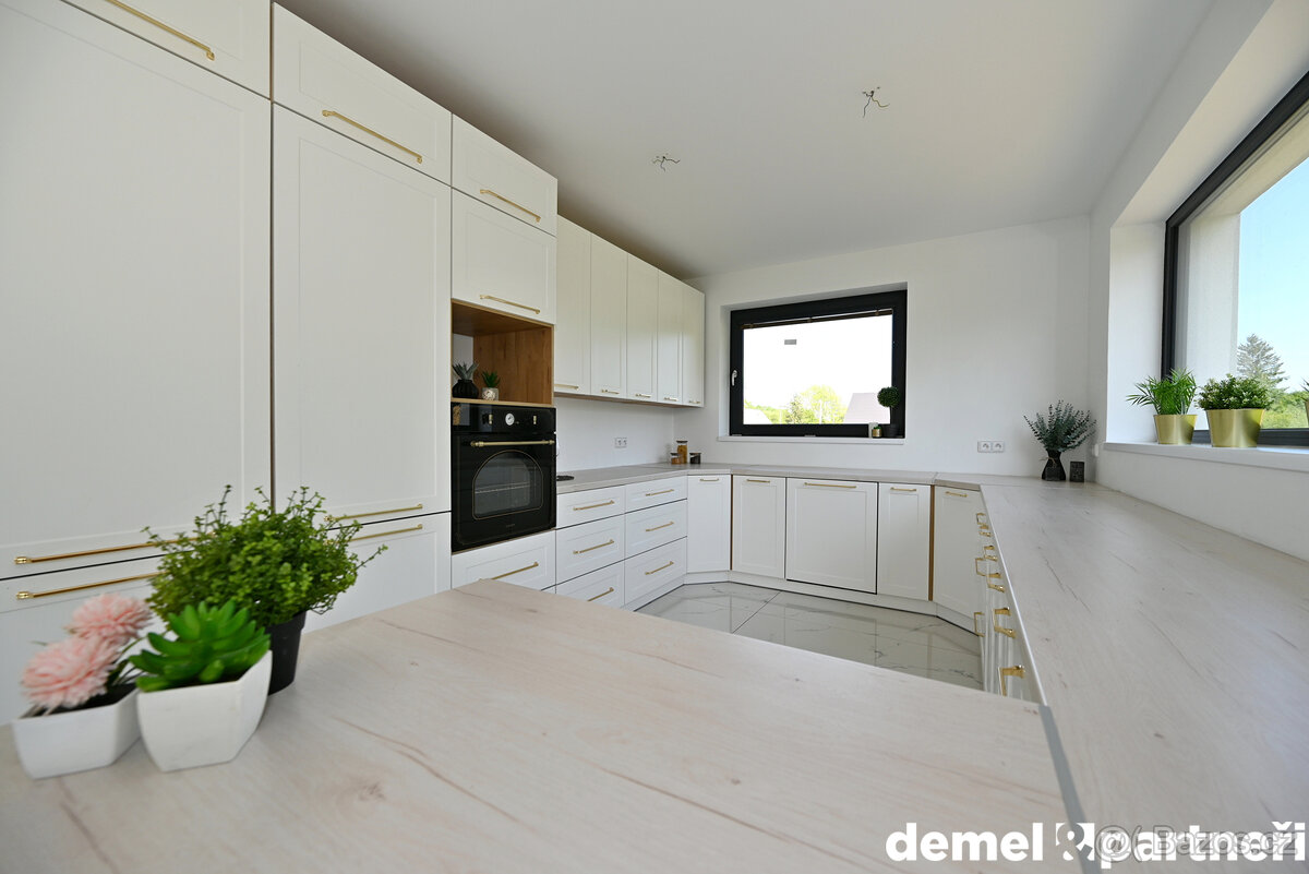 NOVOSTAVBA 4+kk V MIKULOVICÍCH - 8