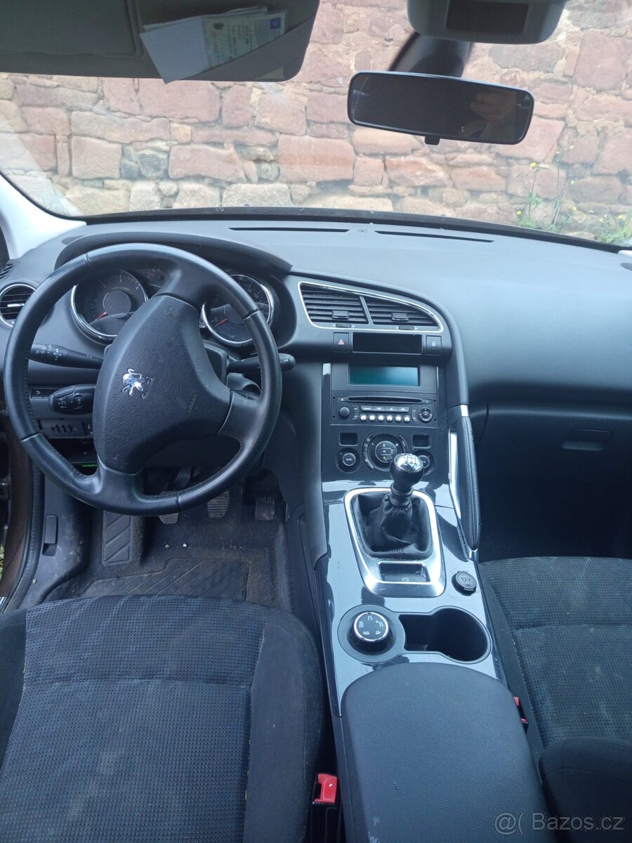 Peugeot 3008 1.6 d - 8