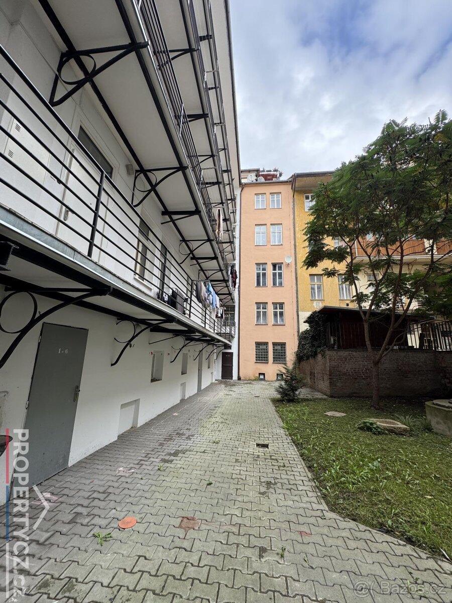 Multifunkční prostory Arbesovo náměstí - 8