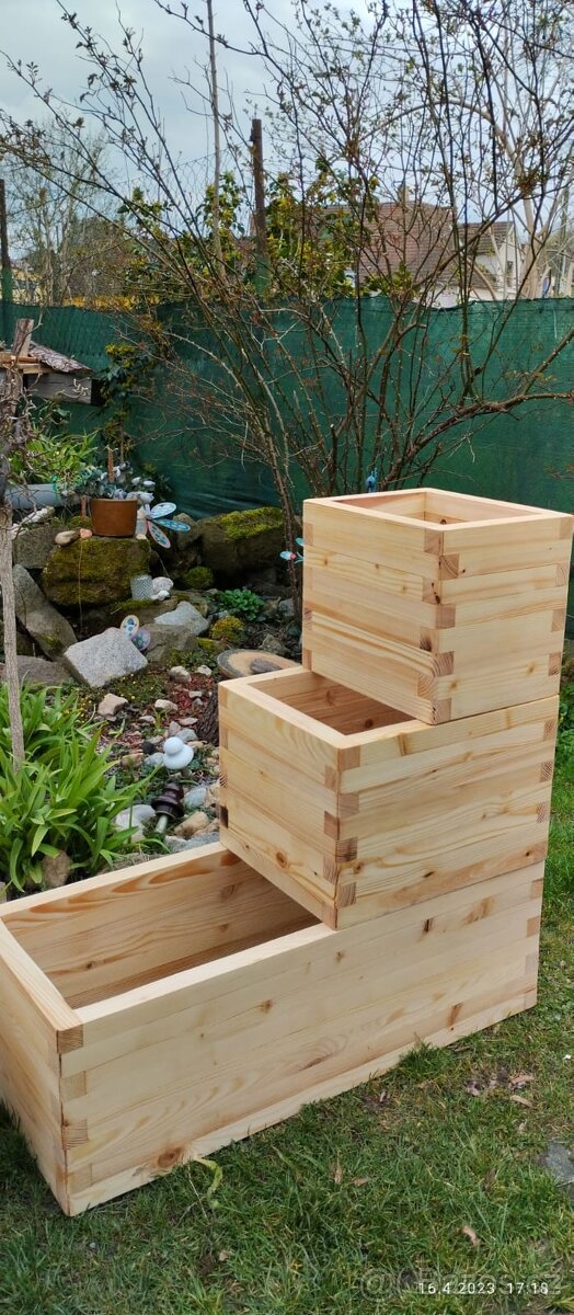 Dřevěný truhlík - 8