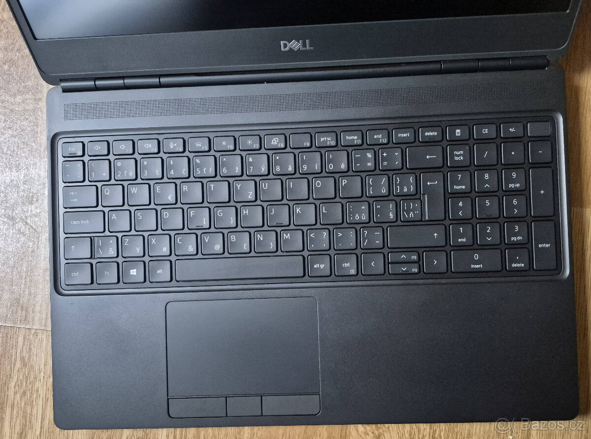 Dell Precision 7550 i7-10875H/32GB/1TB/RTX3000 - 8