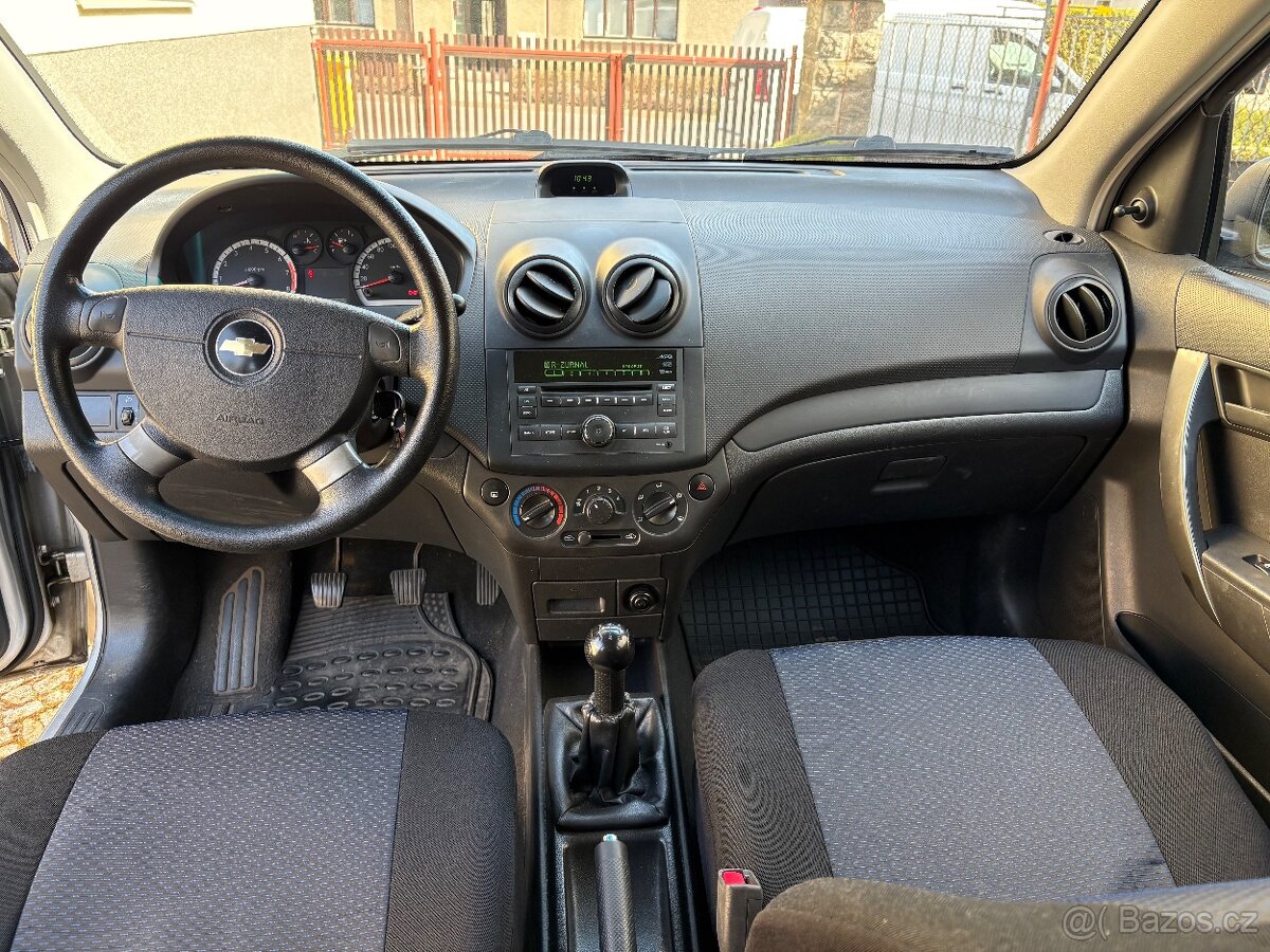 Chevrolet Aveo - 8