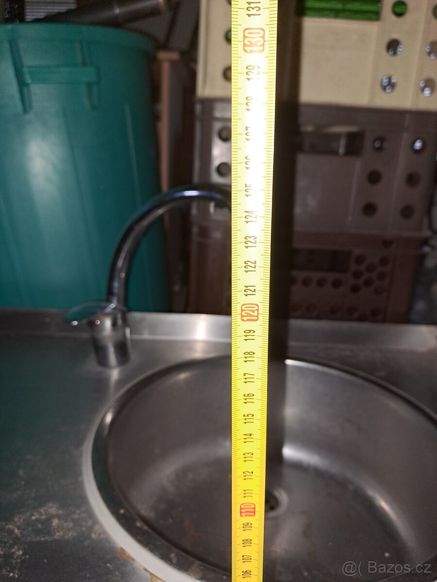 Kovový stůl s nerez deskou a myčkou Hyundai DTB 656 DW7 - 8