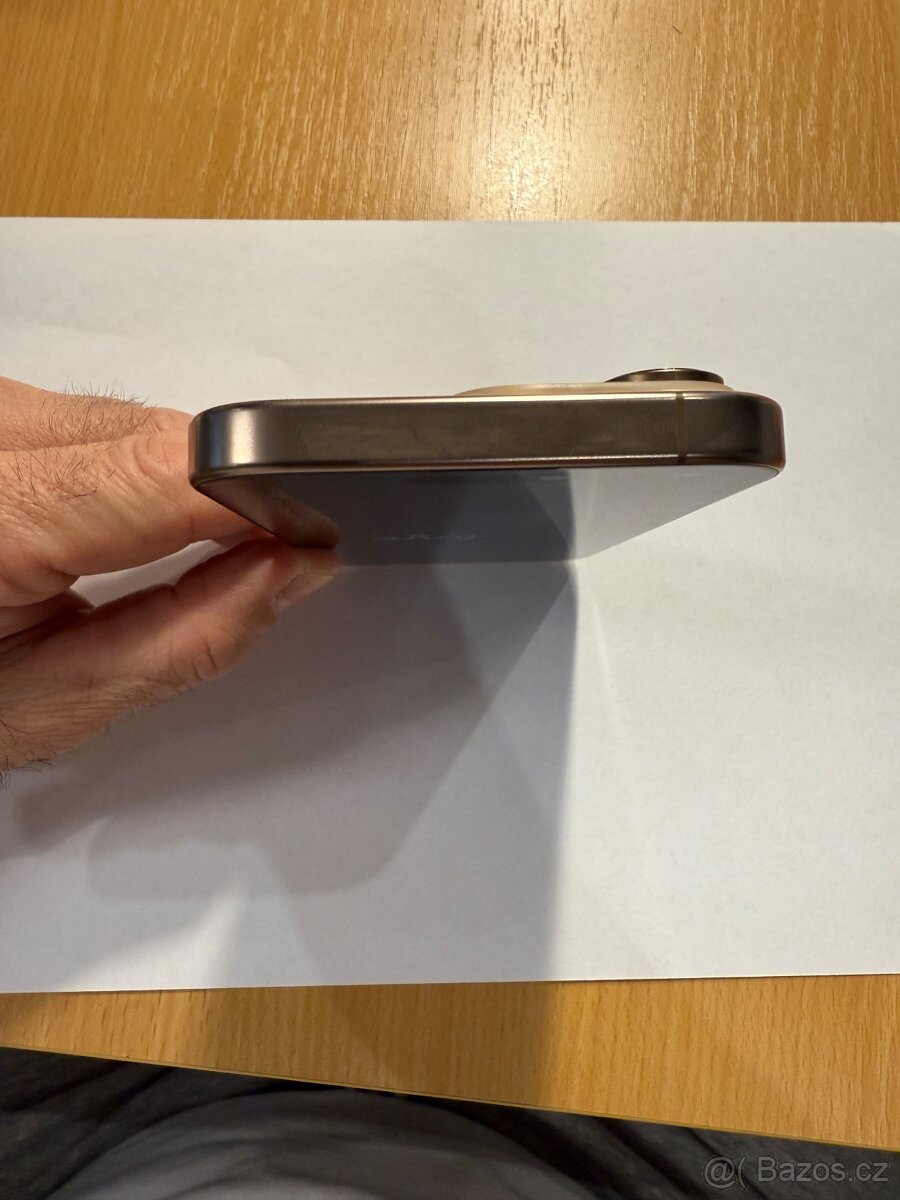 iPhone 16 Pro 256 GB Zlatý – TOP stav - 8