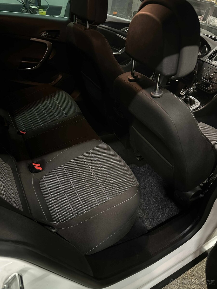 Opel Insignia 2.0 CDTI 118kw - 8