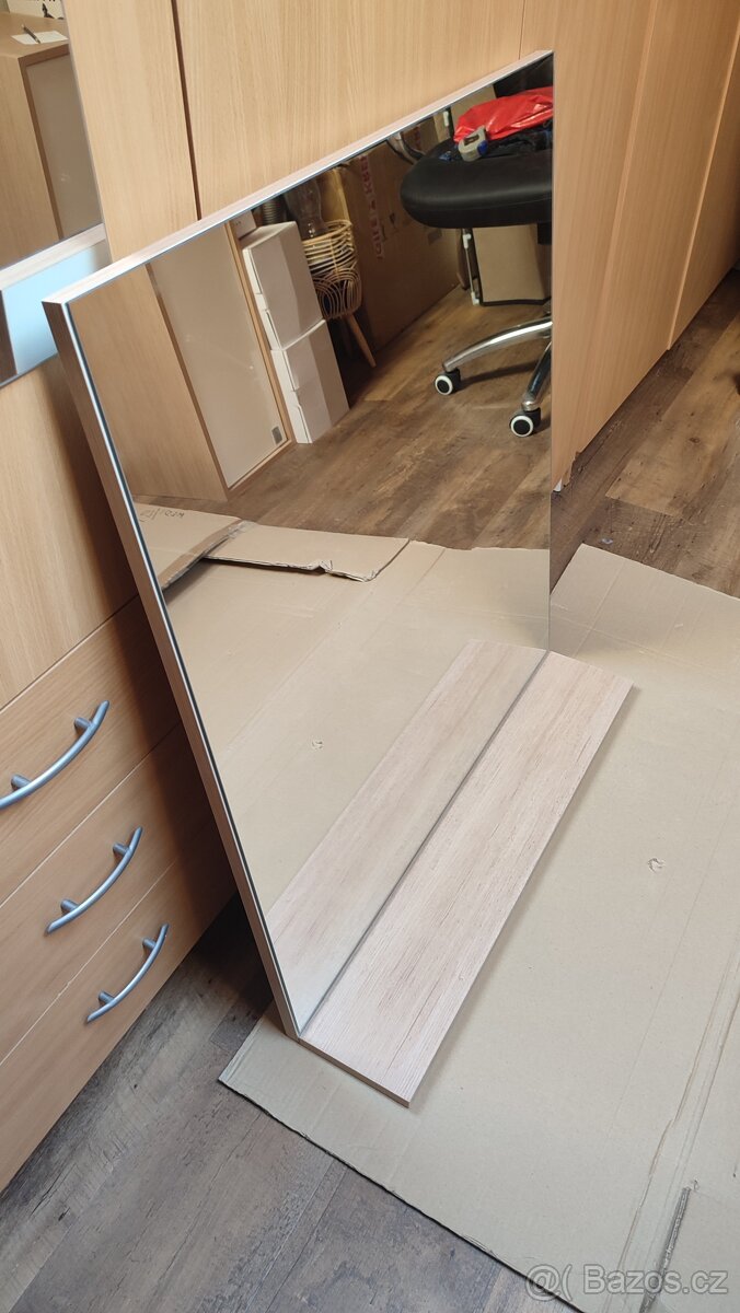 Skříňka + zrcadlo s policí - 8