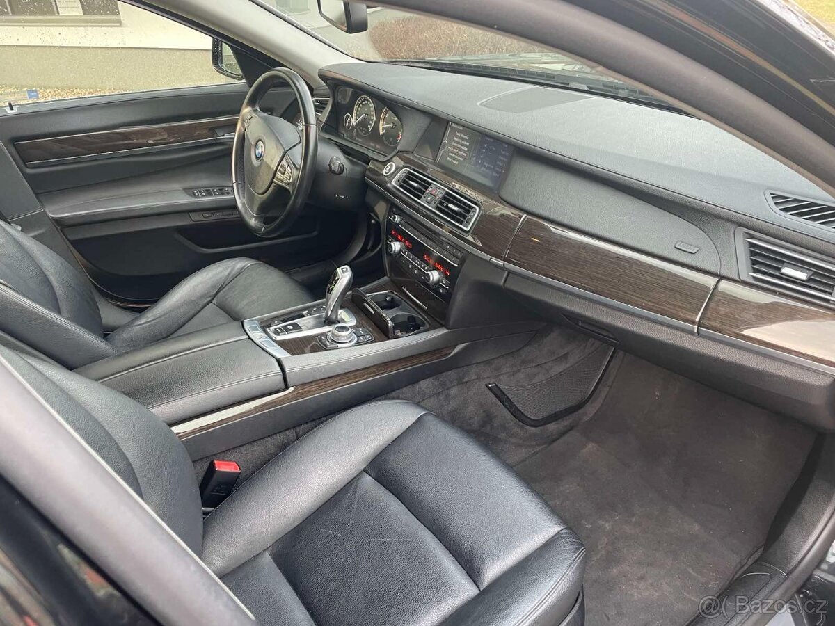 Prodám BMW 740i Long, DPH - 8
