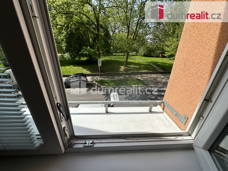 Pronájem bytu 1+kk v Ústí nad Labem - 8