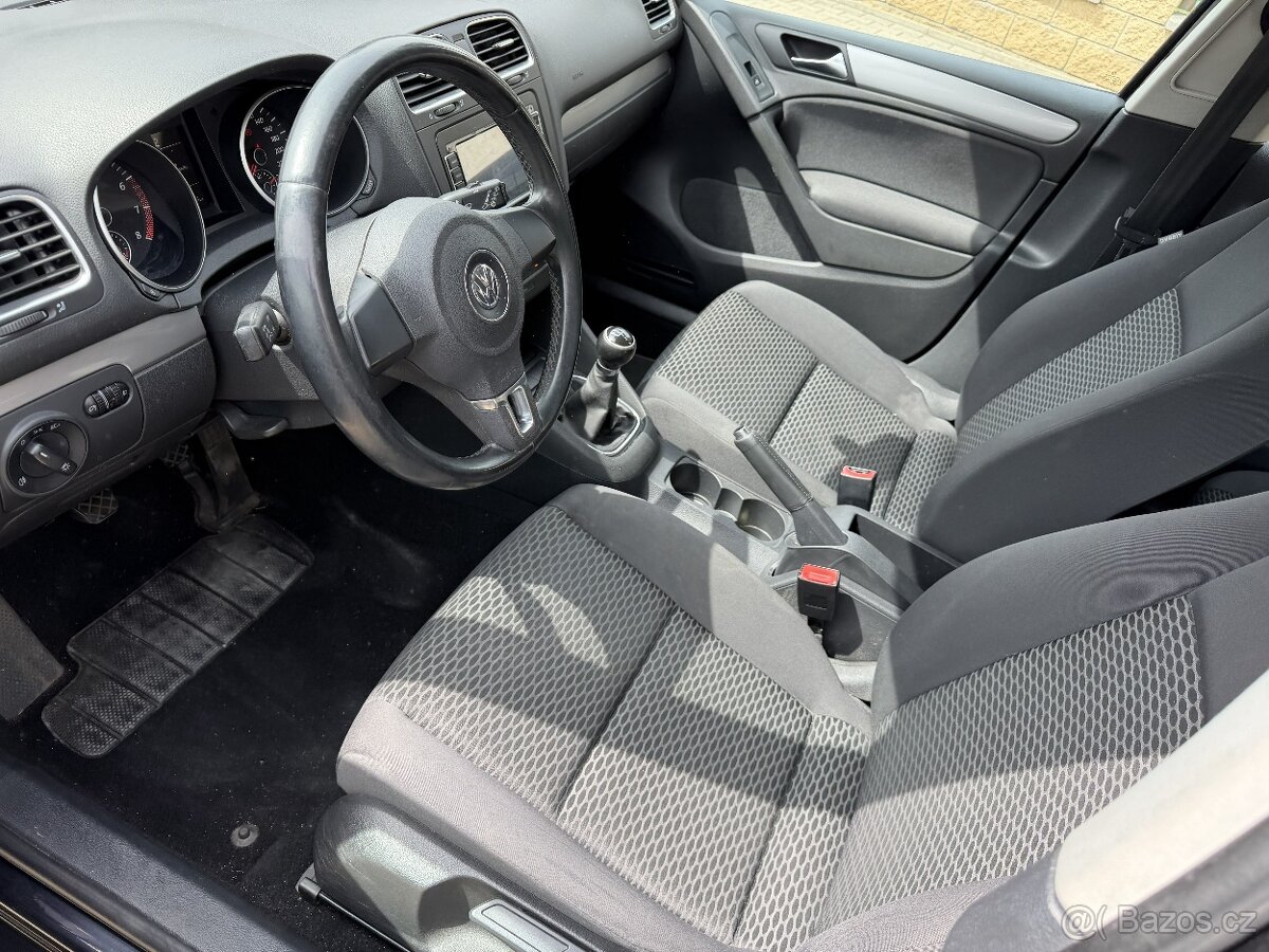 VW Golf 1.4i - 8
