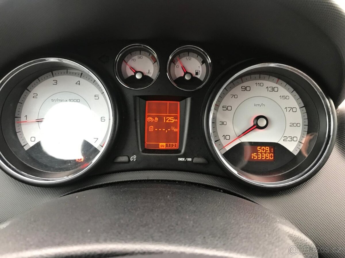 PEUGEOT 308SW 1.6i 2009 ALU, KLIMA, 153TKM, 7.MÍST, L/Z KOLA - 8