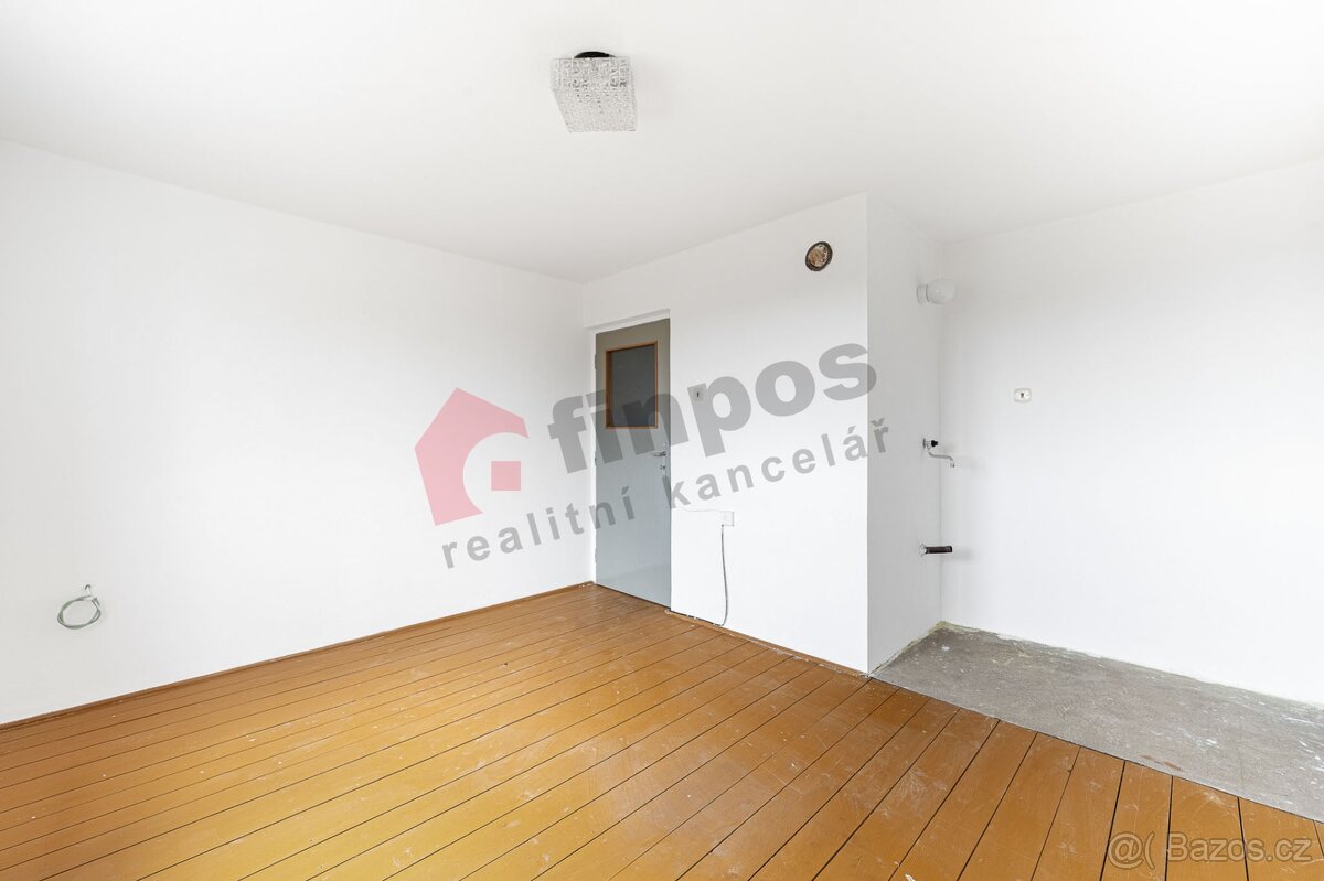 Prodej domu v Divišově 4+kk, 941 m2 - 8