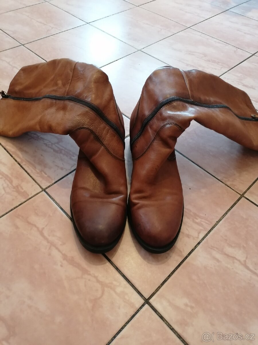 Dámské, kožené kozačky vel. 40 - 8