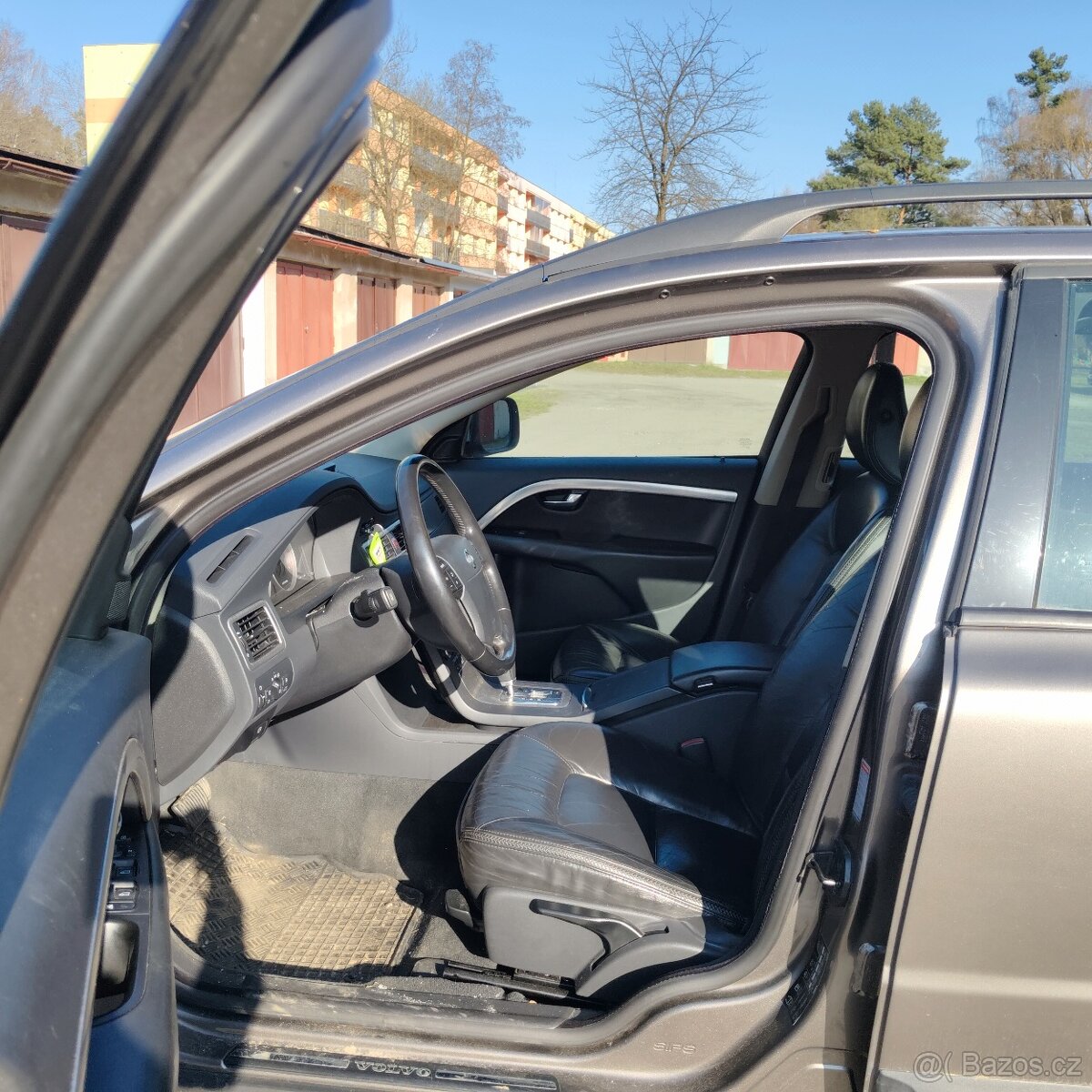 Volvo XC 70 AWD LEVNĚ - 8