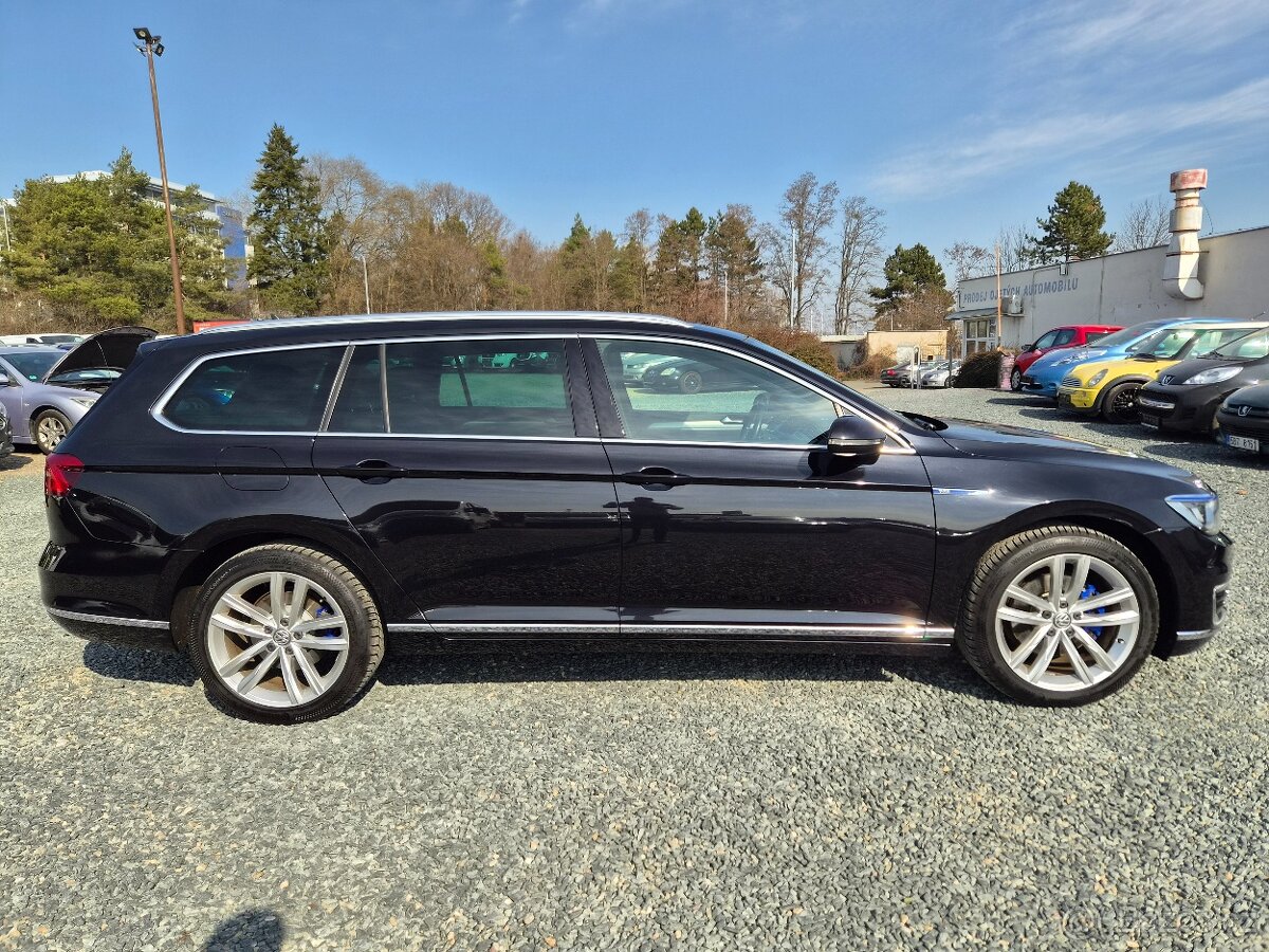 VW PASSAT VARIANT GTE 1.4 TSI 12/2016 210TKM PANORAMA - 8