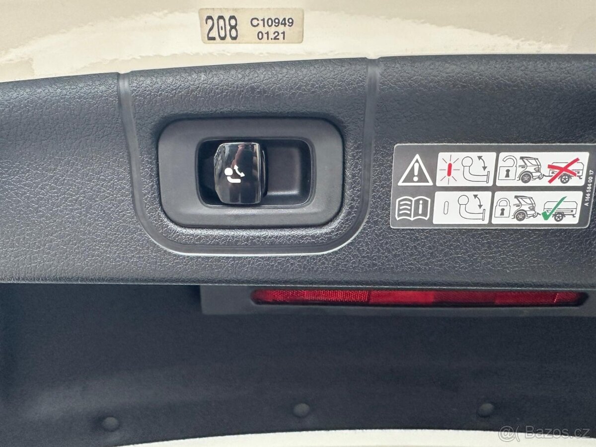Mercedes-Benz Třídy C 200, 4MATIC, AMG, DPH, HYBRID - 8
