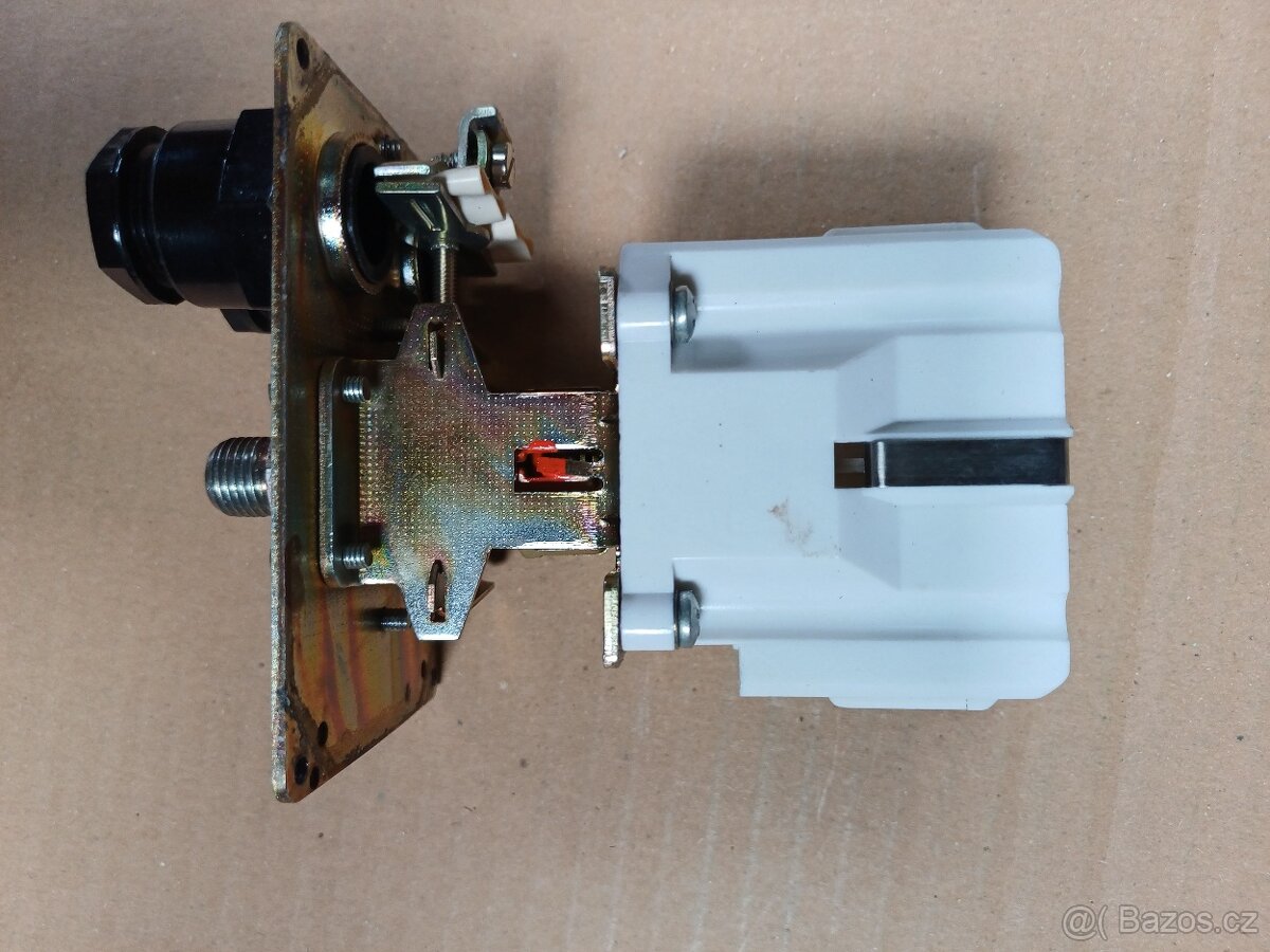 TLAKOVÝ SPÍNAČ FUNGL NOVÝ VR 21D - 8