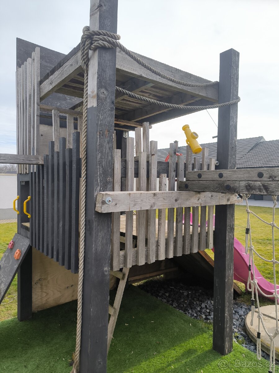 Dětské hřiště - 8