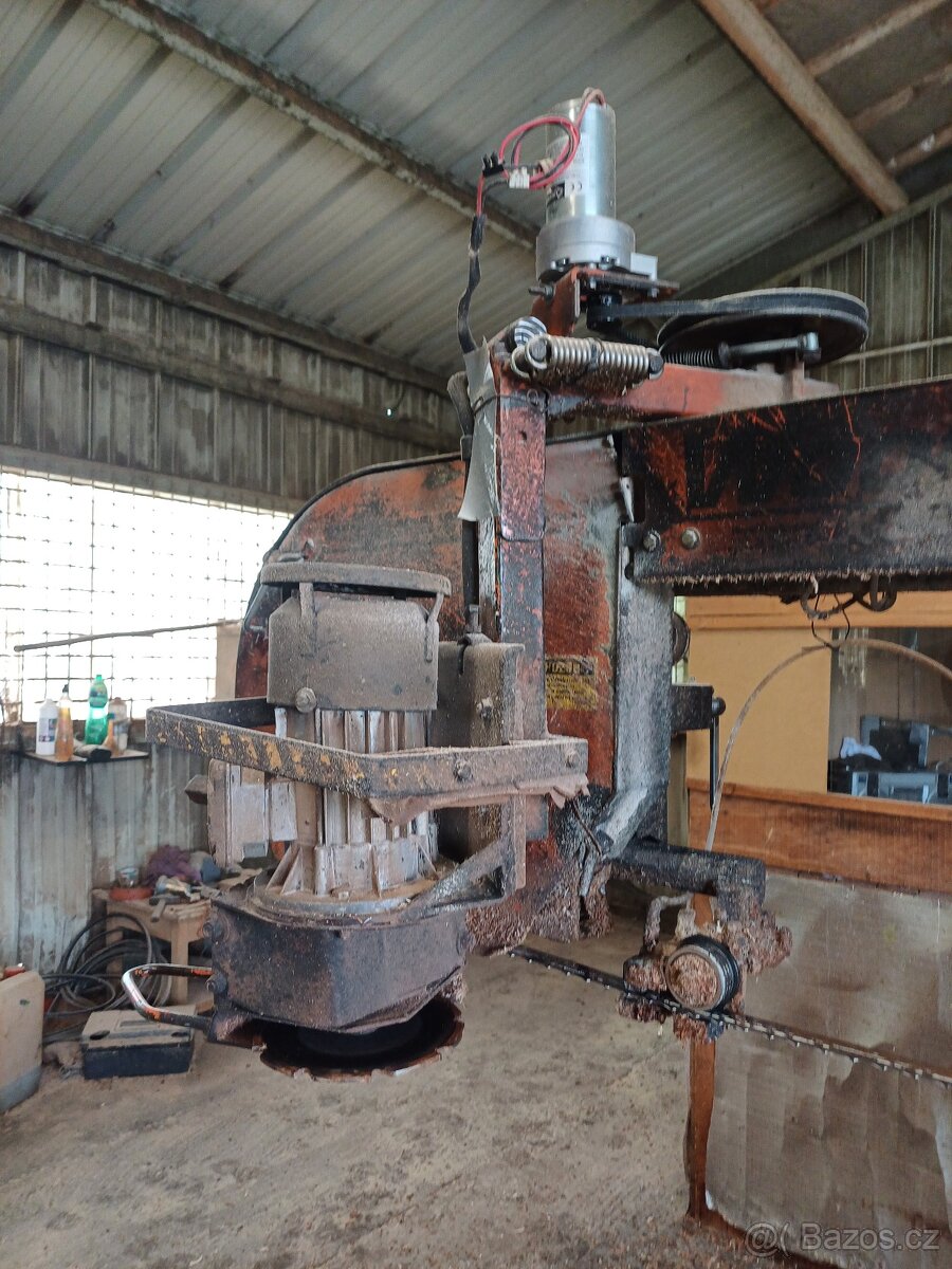 Kmenová pásová pila - 8