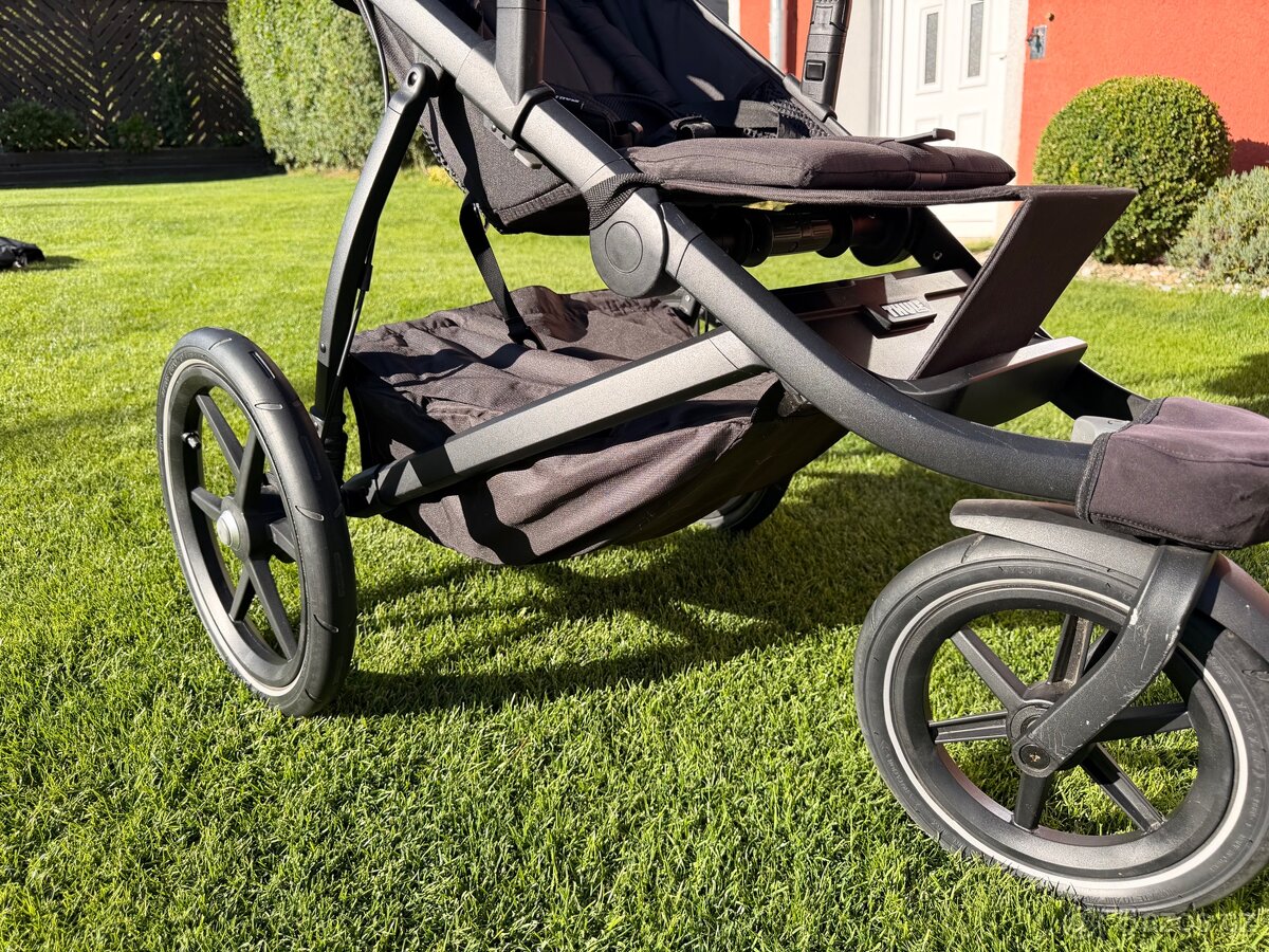 Thule Urban Glide 2 s příslušenstvím - 8