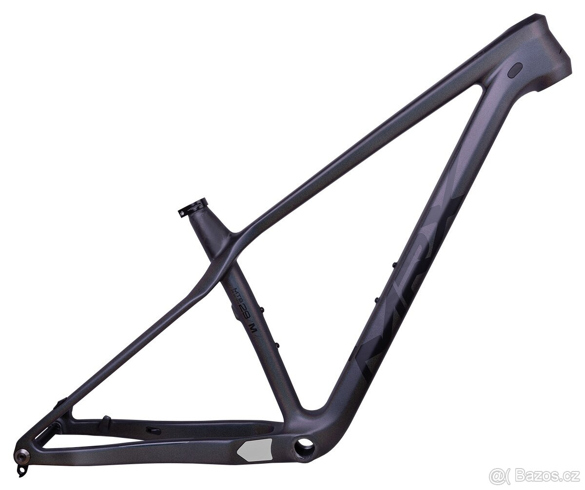 NOVÉ KARBONOVÉ HORSKÉ KOLO MRX - 8