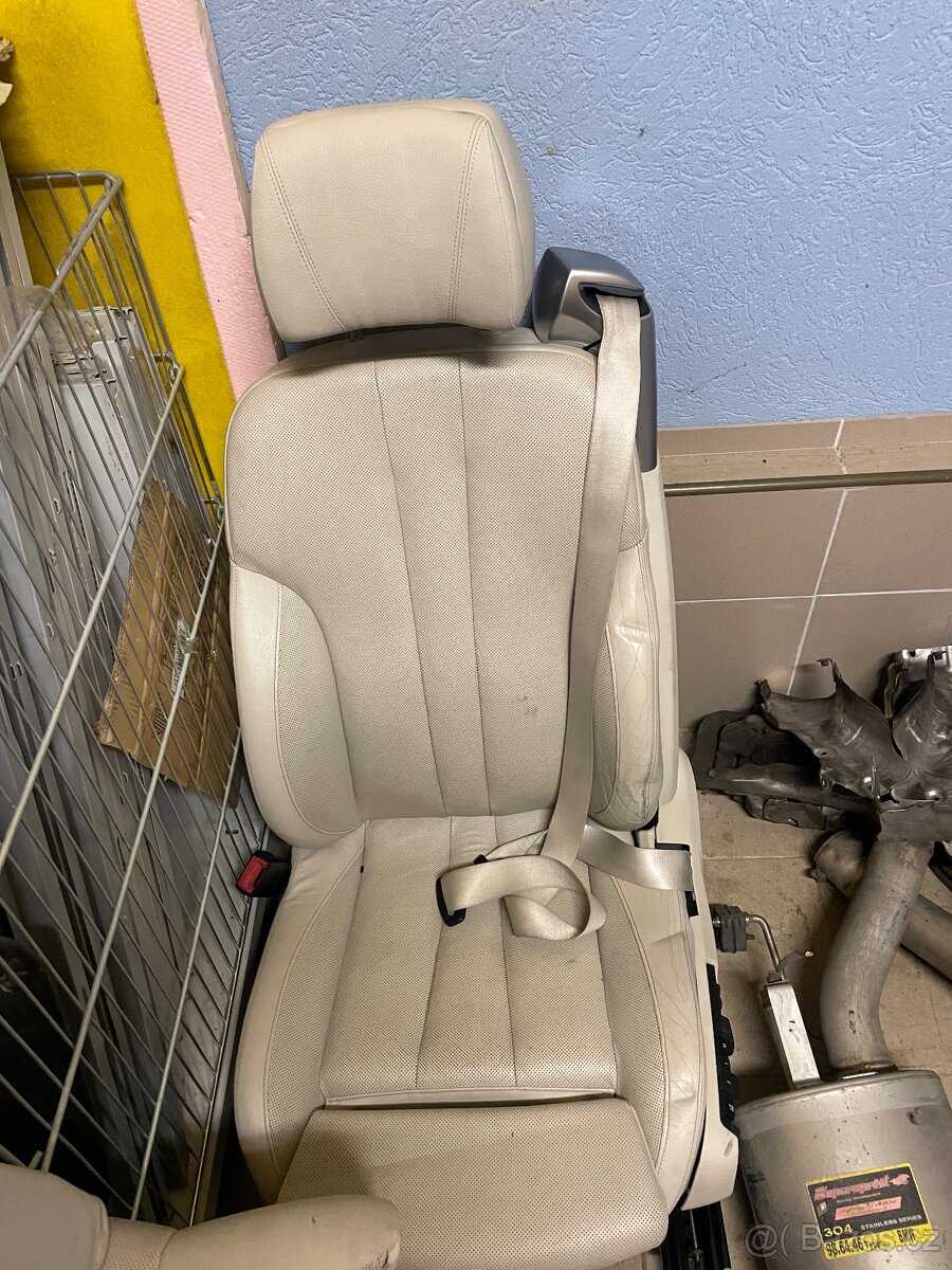 BMW 6 náhradní díly interiér - 8