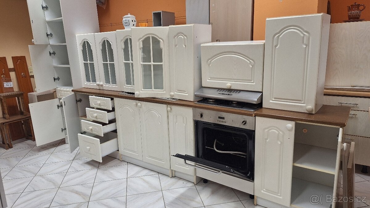 Kuchyňská linka německé výroby - 8